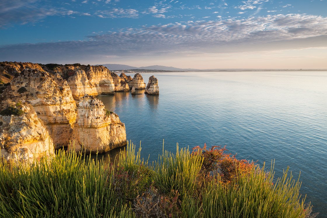 Die wunderschöne Küste Ponta da Piedade an der Algarve