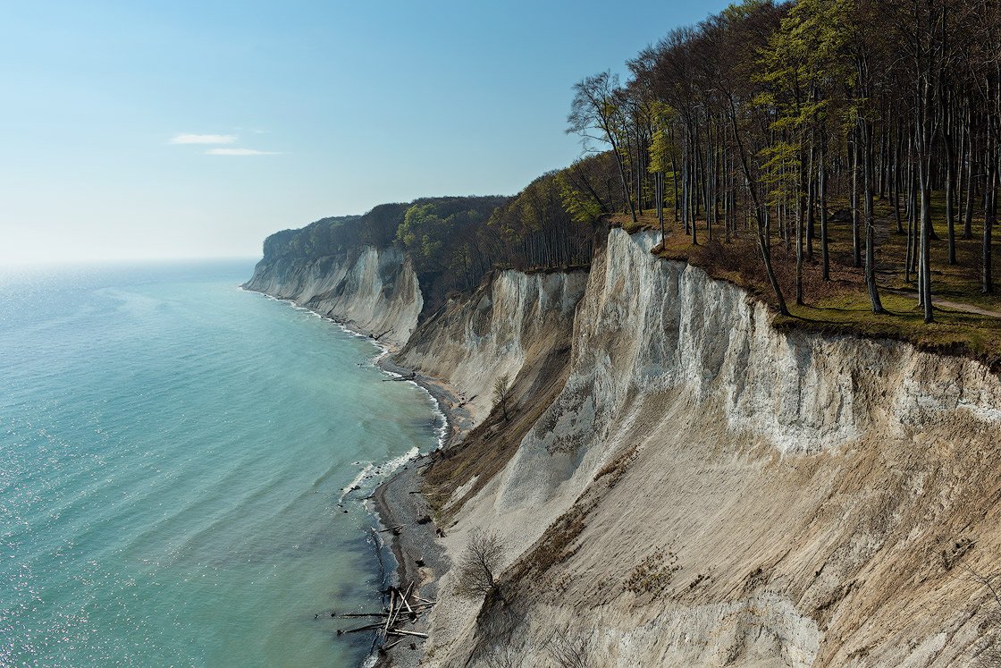 Blick auf die wunderschöne Kreideküste des Nationalparks Jasmund